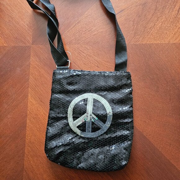 Purse - Picture 1 of 1